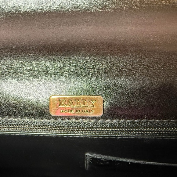 Very Rare Vintage Bally’s Patent Leather Bag (EUC) - Picture 4 of 8